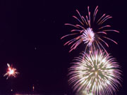fireworks2002-1.jpg (7186 bytes)