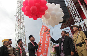 Pelepasan balon menandai menandai dimulainya pelaksanaan Pameran Pembangunan Merah Putih di Sanga-Sanga