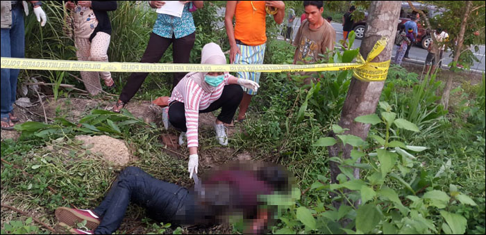 Jasad Budiman ditemukan terlebih dahulu pada Minggu (13/03) lalu di semak-semak tepi jalan poros Tenggarong-Kutai Barat 