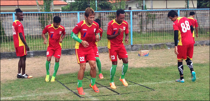 Mitra Kukar batal beruji coba dengan klub lokal di Bali dan fokus berlatih intensif jelang babak 8 besar Piala Jenderal Sudirman 2015
