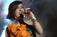 Novita Dewi ikut nge-rock di ajang Rockin Woman's Day 2013, Senin (11/11) malam   