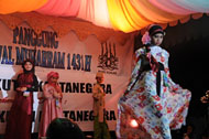 Festival Muharram 1431 H diiisi dengan Lomba Busana Muslim yang diikuti remaja putra maupun putri