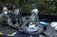 Kondisi sepeda motor Ahmadi yang rusak berat setelah ditabrak mobil Daihatsu Gran Max