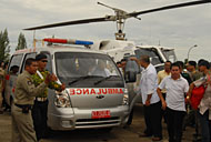 Setelah tiba di Tenggarong dengan menggunakan helikopter, Syaukani dibawa menuju rumah Silvi Agustina dengan menggunakan ambulans