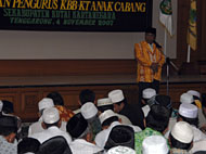 Plt Bupati Kukar H Samsuri Aspar berharap warga Banjar di Kukar tetap menjaga persatuan dan kesatuan