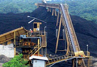 KNPI Kukar menilai Pemkab Kukar masih lemah dalam melakukan pengawasan terhadap perusahaan tambang batu bara di daerah ini