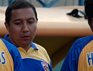 Manajer Tim Mitra Kukar, H Fahmi, tidak memasang target muluk-muluk atas keikutsertaan timnya di Liga Jatim VII 2008
