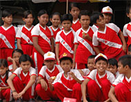 Para pelajar SD dari 13 Kecamatan siap berkompetisi dalam ajang Porseni SD/MI Tingkat Kabupaten Kukar Tahun 2005