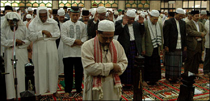 Suasana Sholat Ied di Masjid Agung Sultan Sulaiman, Tenggarong, tadi pagi