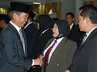 Pj Bupati H Sjachruddin memberikan ucapan selamat kepada para Kepsek dan Pengawas Sekolah yang baru dilantik