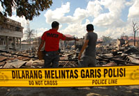 Pihak kepolisian telah mengamankan TKP dengan memasang garis polisi