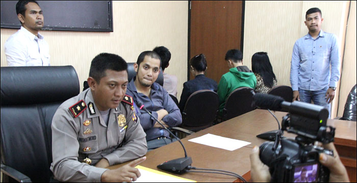 Pihak kepolisian telah mengamankan 5 tersangka yang terlibat dalam kasus trafficking 3 gadis dbawah umur di Muara Jawa