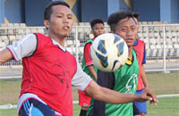 Calon pemain Mitra Kukar U-21 akan menjalani laga uji coba melawan tim GMC Samarinda sebagai seleksi akhir pemain pada Minggu besok di Stadion Aji Imbut