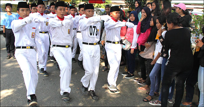 Lomba Gerak Jalan kembali akan digelar dalam rangka memeriahkan HUT Kemerdekaan RI. Namun kegiatan tersebut akan digelar pada pagi hari mulai pukul 07.00 WITA 