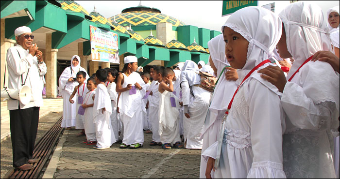 Kegiatan Manasik Haji Cilik yang diikuti 600 murid dari 13 TK se-Tenggarong dipandu petugas dari Kemenag Kukar
