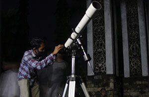 Teleskop manual Starhoc turut digunakan untuk pengamatan GBT di Planetarium Jagad Raya, Tenggarong