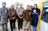 Bupati Rita Widyasari bangga dengan kehadiran ATM Drive Thru Bankaltim di kota Tenggarong