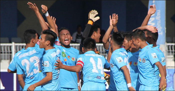 Tim Tenggarong Seberang melanjutkan trend kemenangan untuk ketiga kalinya di Babak 12 Besar Bupati Cup 2016 setelah mengalahkan Kembang Janggut di laga terakhir