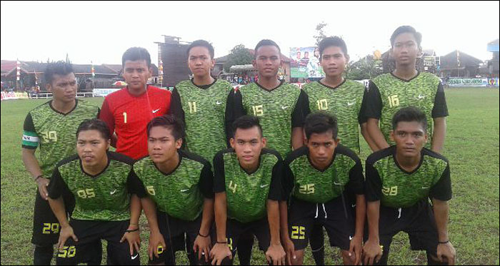 Skuad Tenggarong Seberang memastikan lolos ke 12 Besar turnamen Bupati Cup 2016 setelah mengalahkan Sebulu dengan skor 2-1 di laga kedua Grup C