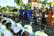 Rita Widysari saat memberikan arahan kepada para anggota Paskibra Kukar