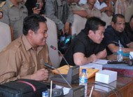 Anggota DPRD Kukar Marwan menyarankan kepada pegawai T3D untuk menemui langsung Pj Bupati Kukar