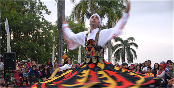 Tarian Tanoura kembali disuguhkan delegasi Mesir di EIFAF 2014