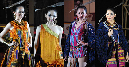 Rancangan busana dari bahan Ulap Doyo koleksi Ian Adrian yang turut ditampilkan di ajang Erau 2011