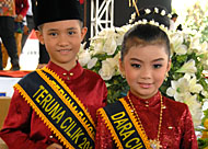 M Rizki dan Adji Charlita terpilih sebagai Teruna dan Dara Cilik Kukar 2011