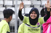 Pemain Galanita Kukar A berhasil membekuk Unix FC dengan skor telak 3-0