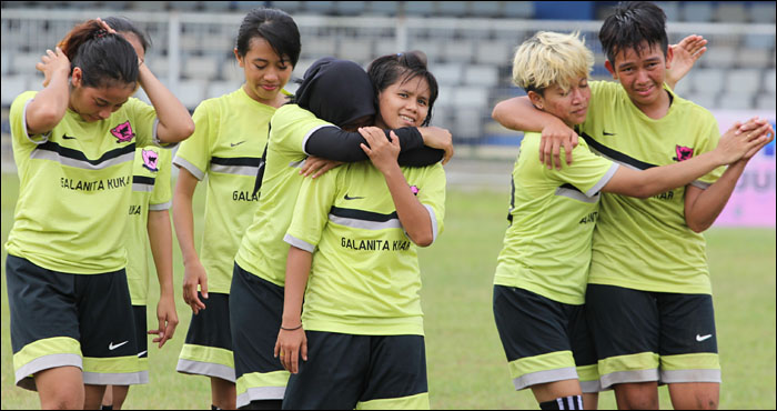 Para pemain Galanita Kukar A sukses melaju ke semifinal dengan status sebagai juara Grup B