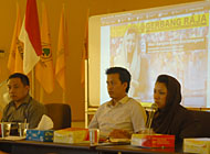 Setelah mengusung Rita Widyasari (kanan) sebagai Calon Bupati, Partai Golkar Kukar kini mencari figur kandidat Wabup pendamping Rita