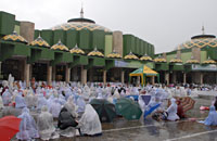 Suasana salat Ied di Masjid Agung Sultan Sulaiman, Tenggarong, Rabu (31/08) pagi