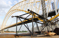 Salah satu bagian rangka temporary tower yang sudah dilepas 