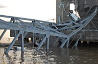Hingga hari keenam ambruknya Jembatan Kartanegara, korban tewas telah mencapai 20 jiwa