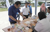KNPI Kukar bekerjasama dengan BNK juga menyiapkan stan untuk tes urine 