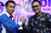 Ketua KNPI Kaltim H Khairuddin bersama Ketua KNPI Kukar Junaidi