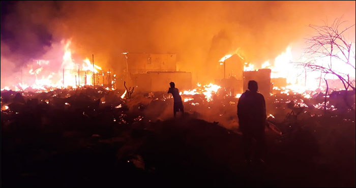 Sedikitnya 56 bangunan terbakar dalam peristiwa kebakaran di Tenggarong, Rabu (16/01) malam