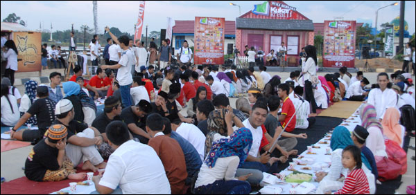 Kukar Kreatif Garap Buka Puasa Bersama Komunitas