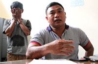 Kanit Reskrim Polsek Loa Kulu Aiptu Makmur Jaya saat memberikan keterangan pers