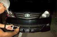 Mobil Toyota Avanza yang dikemudikan AR telah diamankan sebagai barang bukti