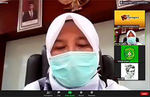 Kepala Dinkes Kukar dr Martina Yulianti saat memberikan keterangan pers secara virtual terkait perkembangan kasus COVID-19 di Kukar