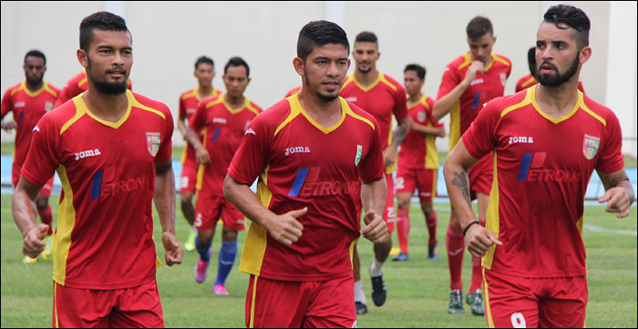 Mitra Kukar memboyong 18 pemain ke Palembang untuk menghadapi  tuan rumah Sriwijaya FC pada Minggu (29/05) sore