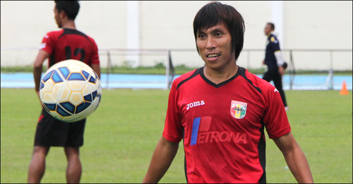 Mitra Kukar merekrut mantan gelandang Sriwijaya FC Asri Akbar