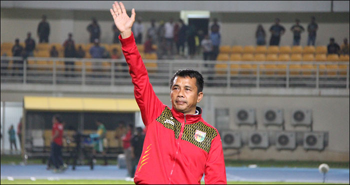 Pelatih Mitra Kukar Jafri Sastra tak lagi menangani tim Naga Mekes pada putaran kedua Liga 1 2017