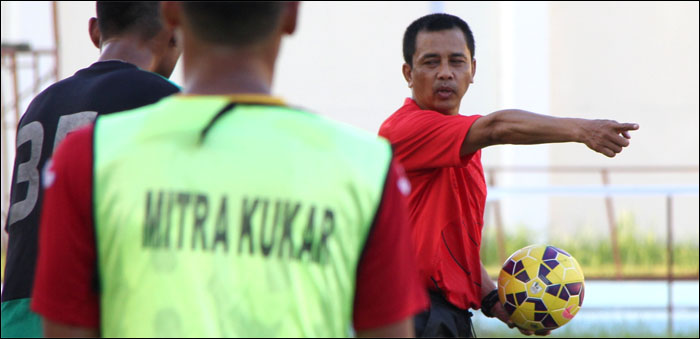Pelatih Mitra Kukar Jafri Sastra senang timnya bakal bentrok dengan Persib di semifinal Piala Presiden 2015