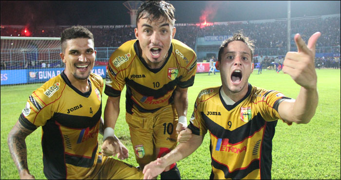 Trio Brazil yang sukses membawa Mitra Kukar menjuarai Piala Jenderal Sudirman: Arthur Cunha Da Rocha, Rodrigo Ost Dos Santos dan Patrick Dos Santos Cruz