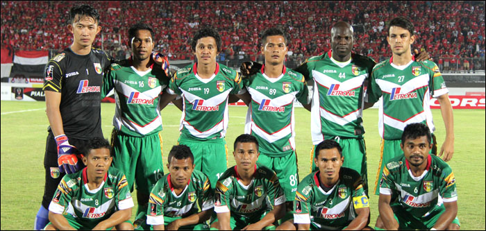 Skuad Mitra Kukar siap tempur menghadapi Persija Jakarta untuk memperebutkan tiket ke babak 8 besar Piala Presiden 2015
