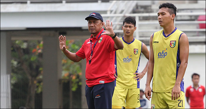 Rahmad Darmawan bertekad mencuri poin di kandang Borneo FC yang sementara bermarkas di Stadion Batakan