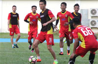 Para pemain Mitra Kukar ditargetkan untuk mengamankan poin penuh di kandang sendiri saat menjamu Semen Padang FC sore ini