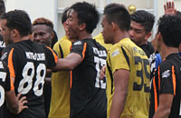 Para pemain Mitra Kukar diminta tetap waspada terhadap para pemain PS TNI